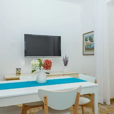 Trani - Close To The & Beautiful Garden *