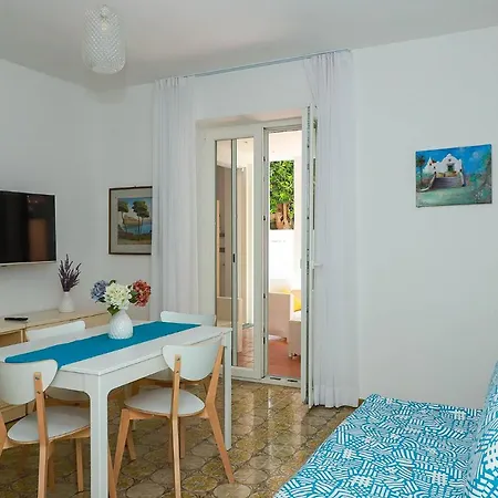 Trani - Close To The & Beautiful Garden * Ischia
