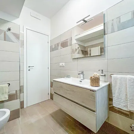 Trani - Close To The & Beautiful Garden Ischia
