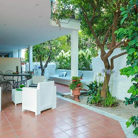 Trani - Close To The & Beautiful Garden * Ischia