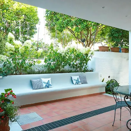 Trani - Close To The & Beautiful Garden Apartment *