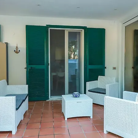 Trani - Close To The & Beautiful Garden * Ischia