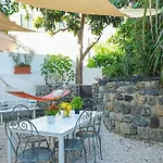 Διαμέρισμα Trani - Close To The & Beautiful Garden *